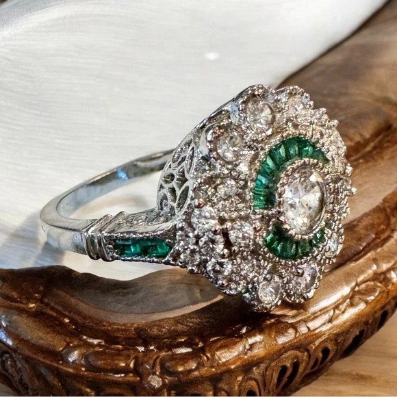 Sterling Silver Green/White CZ Cocktail Ring (9) - Picture 7 of 11